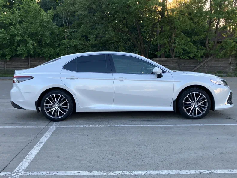Toyota Camry 2021 - 7