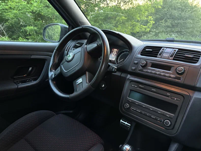 Skoda Fabia RS 2011 - 18