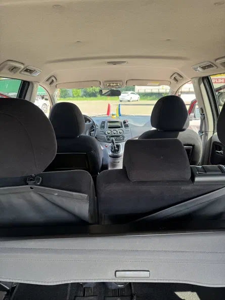 Mitsubishi Grandis 2006 - 9