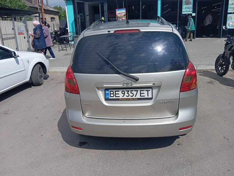 Toyota Corolla Verso 2003 - 1