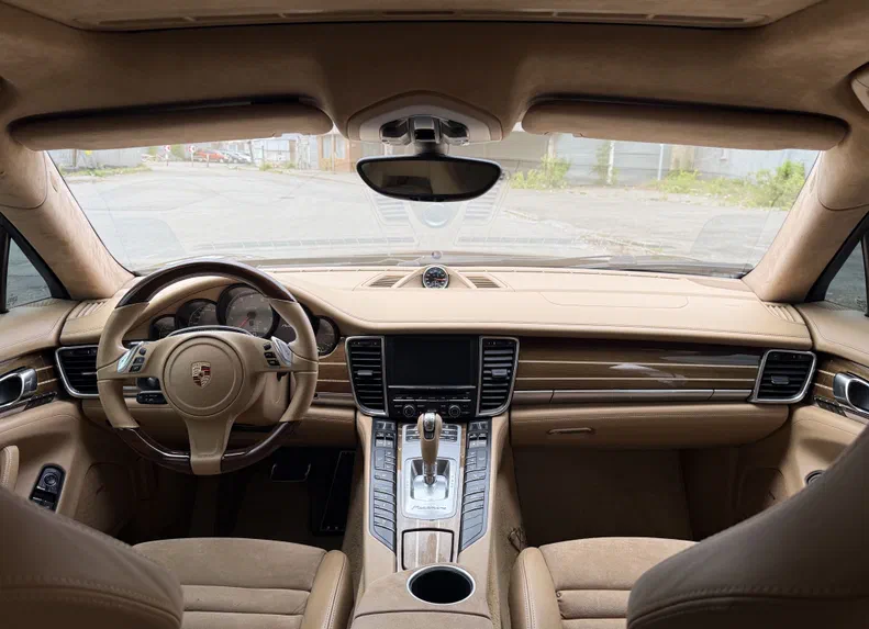 Porsche Panamera 2013 - 9