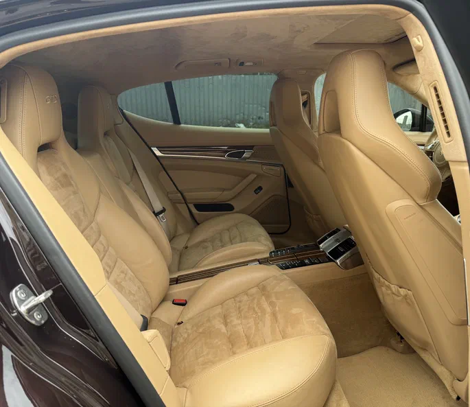 Porsche Panamera 2013 - 10