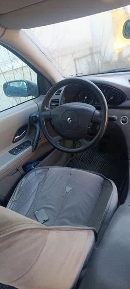 Renault Laguna 2002 - 4