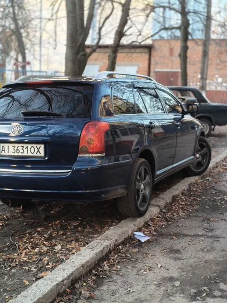 Toyota Avensis 2005 - 0