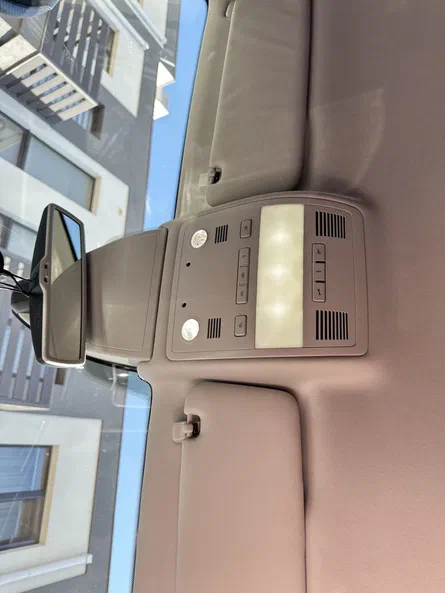 Volkswagen Touareg 2012 - 21