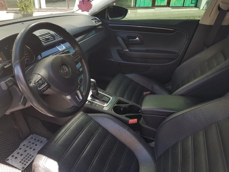 Volkswagen Passat CC 2013 - 19