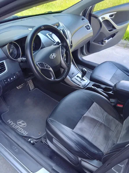 Hyundai Elantra 2013 - 9