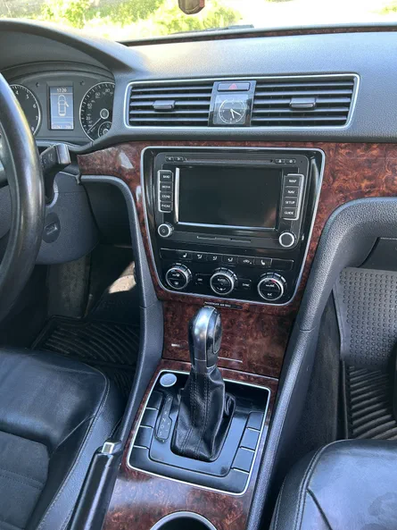 Volkswagen Passat 2012 - 7