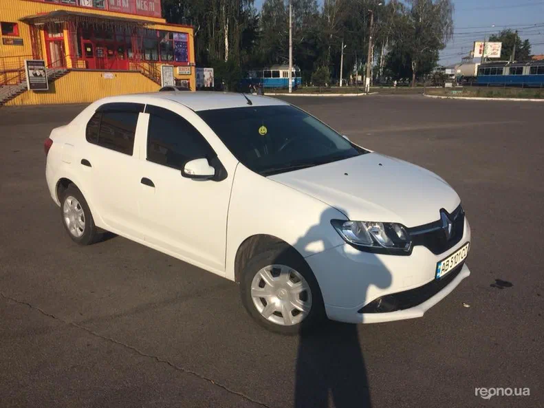 Renault Logan 2013 - 5