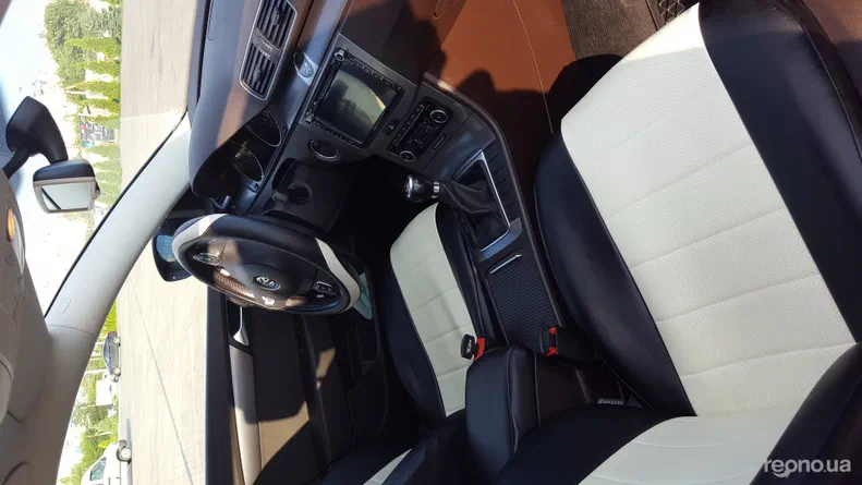 Volkswagen Passat 2011