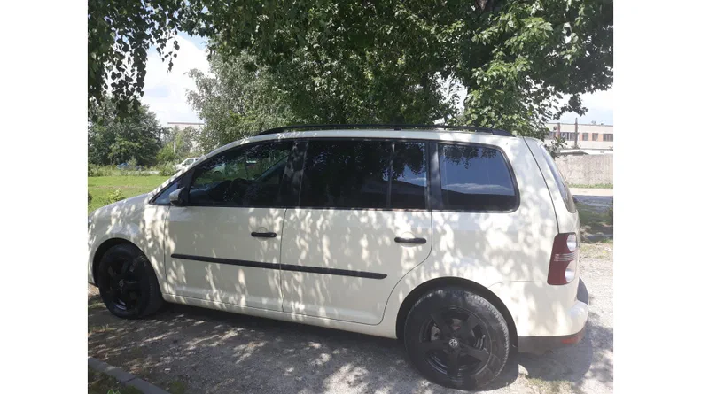 Volkswagen Touran 2009 - 5