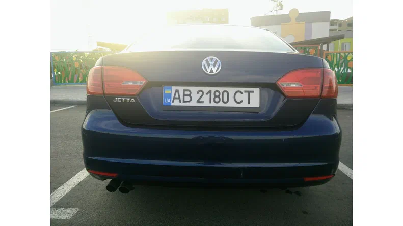 Volkswagen Jetta 2014 - 5