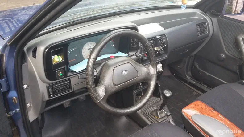 Ford Escort 1988