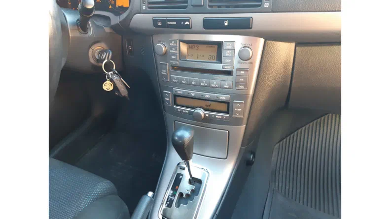 Toyota Avensis 2007 - 6
