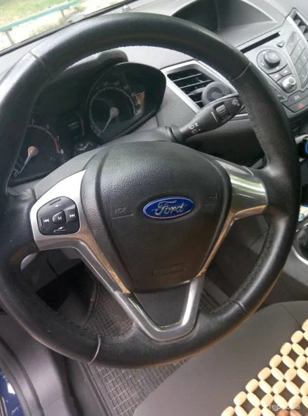Ford Fiesta 2013 - 9