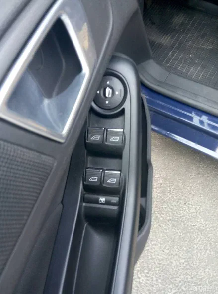 Ford Fiesta 2013 - 8