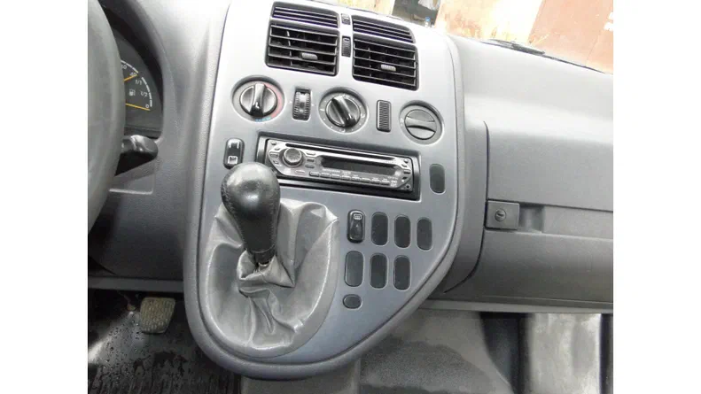 Mercedes-Benz Vito 2000 - 5