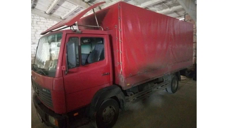 Mercedes-Benz 814 1998