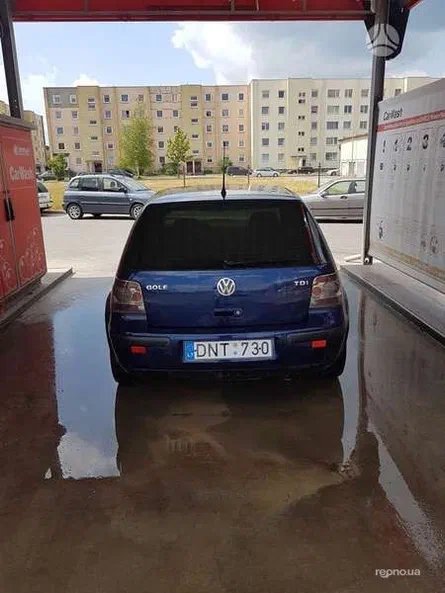 Volkswagen Golf 2000