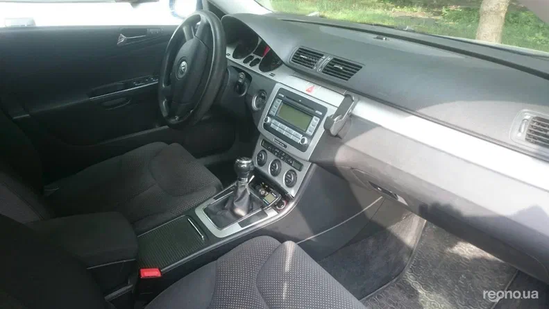 Volkswagen Passat 2008 - 5