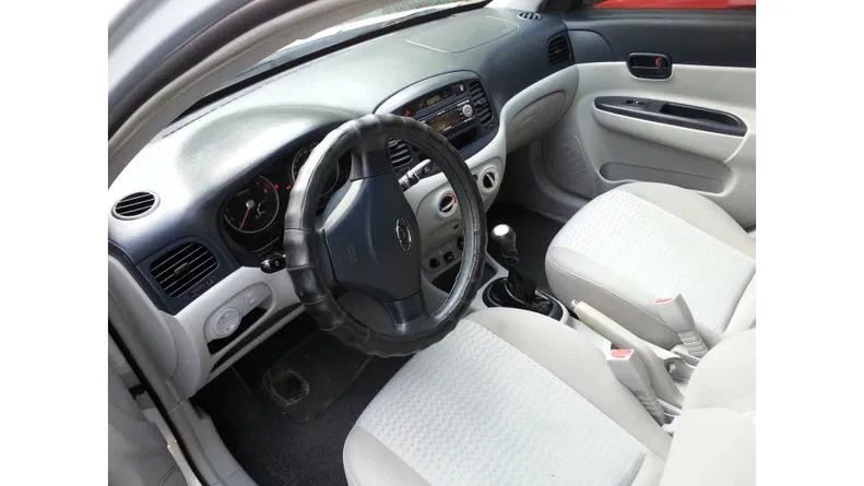 Hyundai Accent 2006 - 5