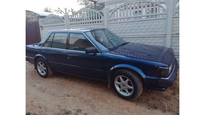 Nissan Bluebird 1985 - 6