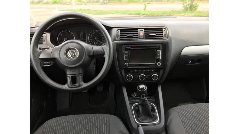 Volkswagen Jetta 2012 - 8