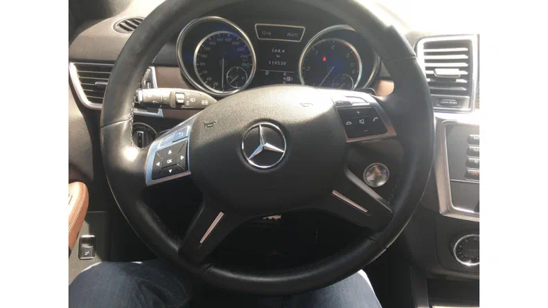 Mercedes-Benz M-Клас 2012 - 20