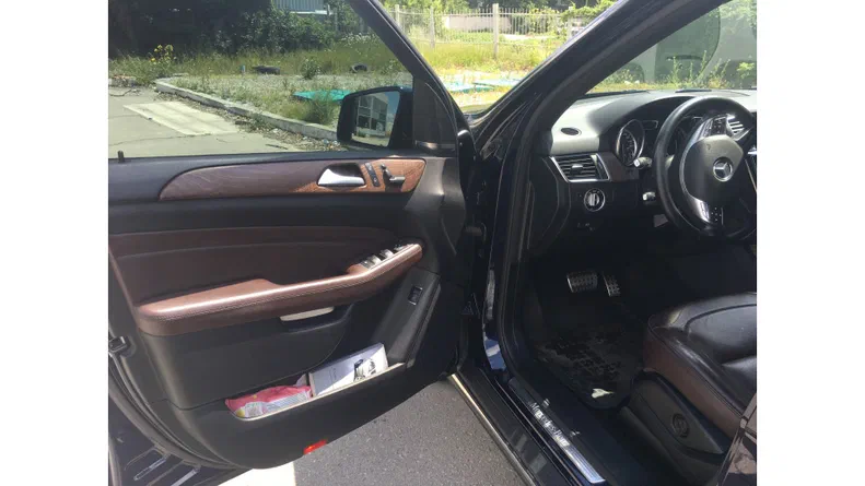 Mercedes-Benz M-Класс 2012