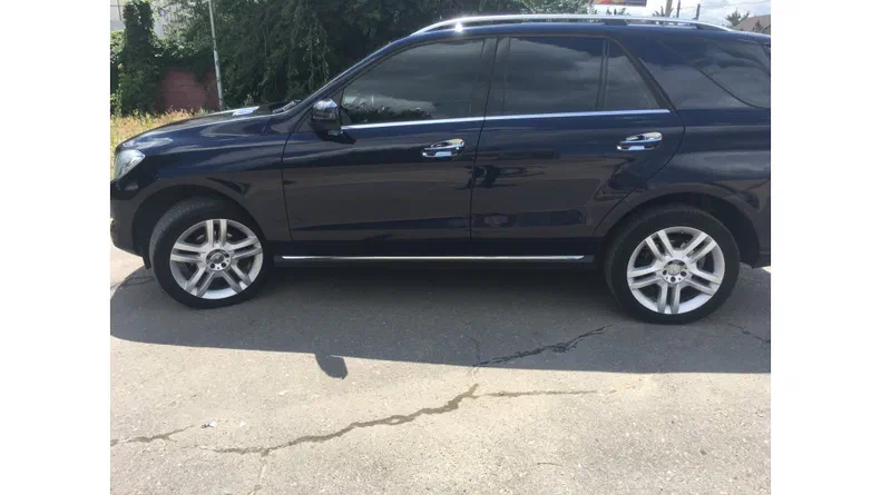 Mercedes-Benz M-Класс 2012