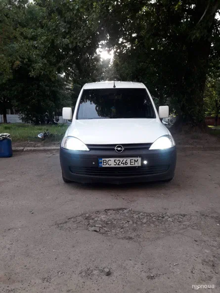 Opel Combo 2011