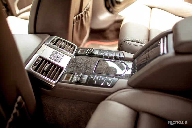 Porsche Panamera 2010 - 15