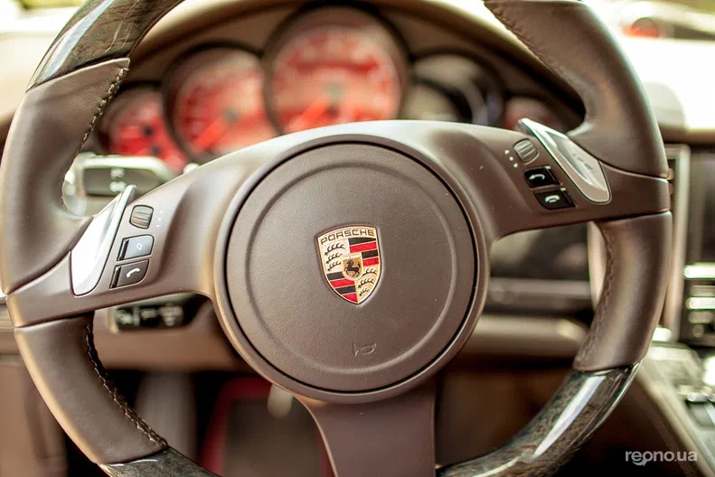 Porsche Panamera 2010 - 16