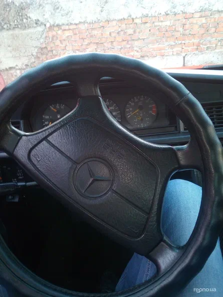 Mercedes-Benz C-Класс 1983