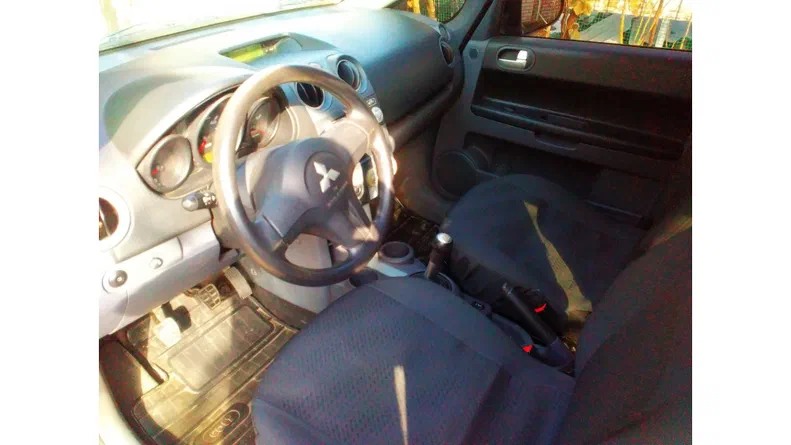 Mitsubishi Colt 2008