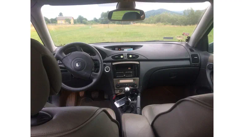 Renault Laguna 2004 - 6