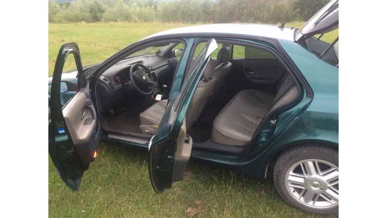 Renault Laguna 2004 - 8