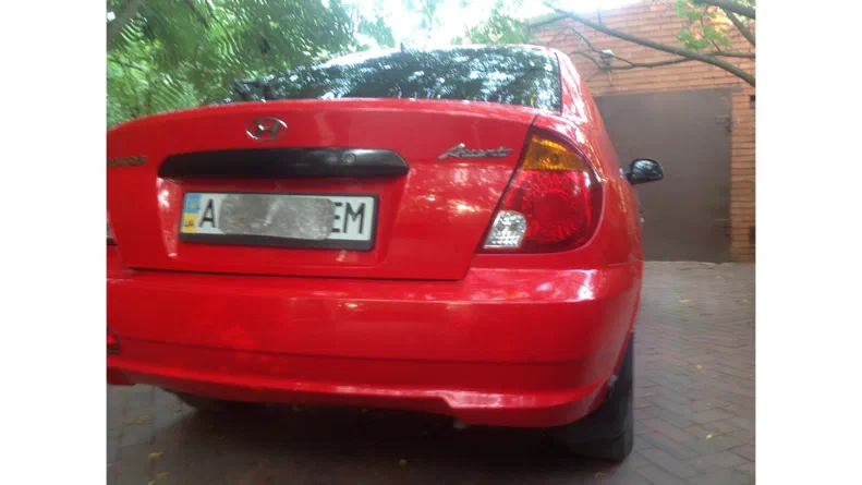 Hyundai Accent 2003 - 13
