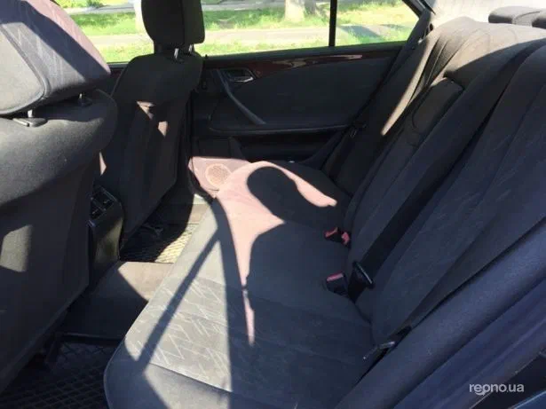 Mercedes-Benz E-Клас 2000 - 6