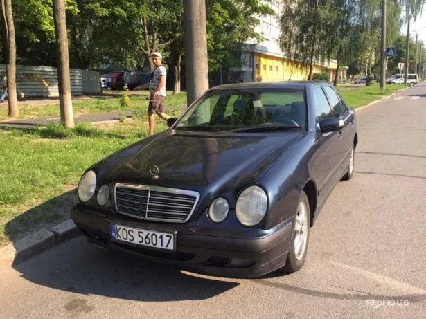Mercedes-Benz E-Клас 2000 - 7