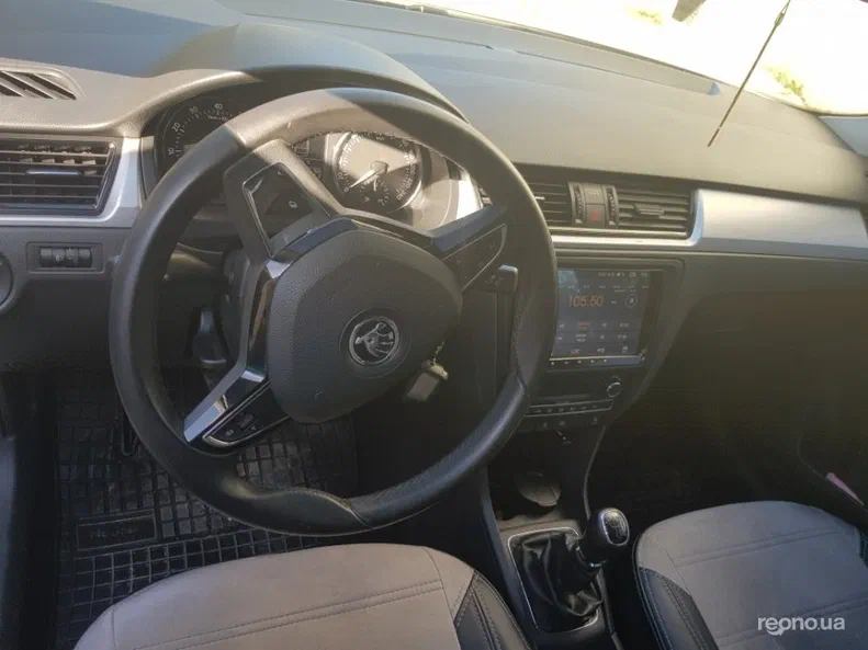 Skoda Rapid 2013 - 5