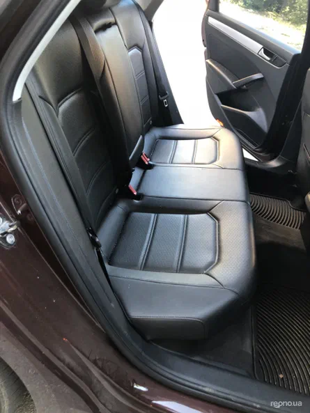 Volkswagen Passat 2012 - 7