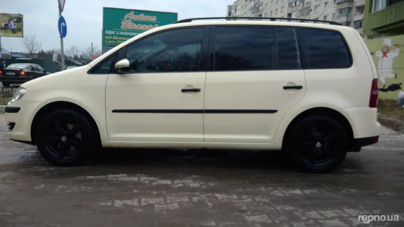 Volkswagen Touran 2009 - 7