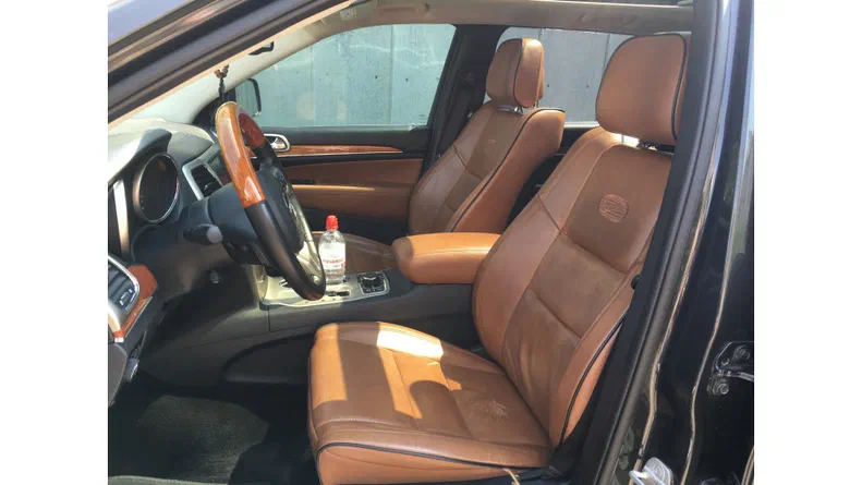 Jeep Grand Cherokee 2011 - 8