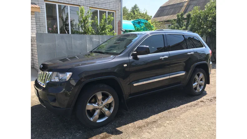 Jeep Grand Cherokee 2011 - 5