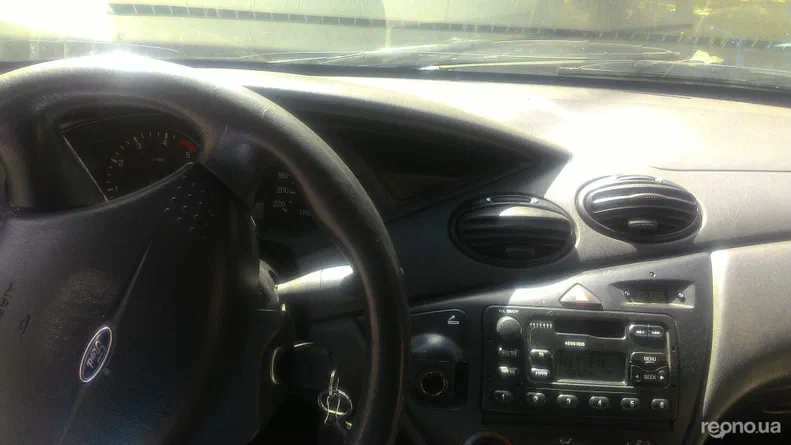 Ford Focus 2002 - 5