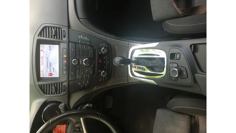 Opel Insignia 2011 - 6