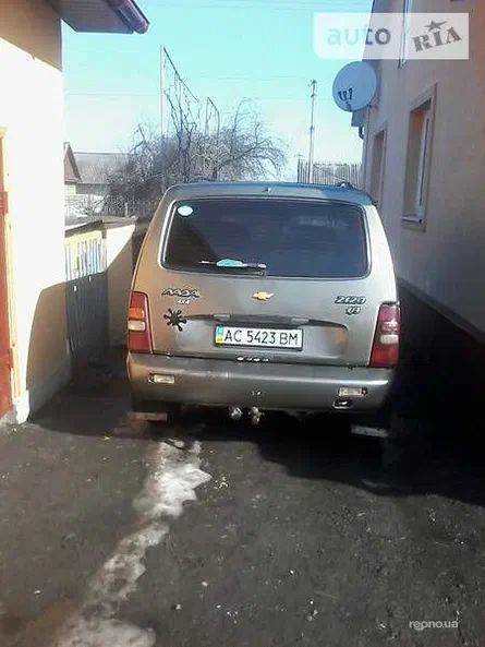 Lada (ВАЗ) 2120 Надежда 2003