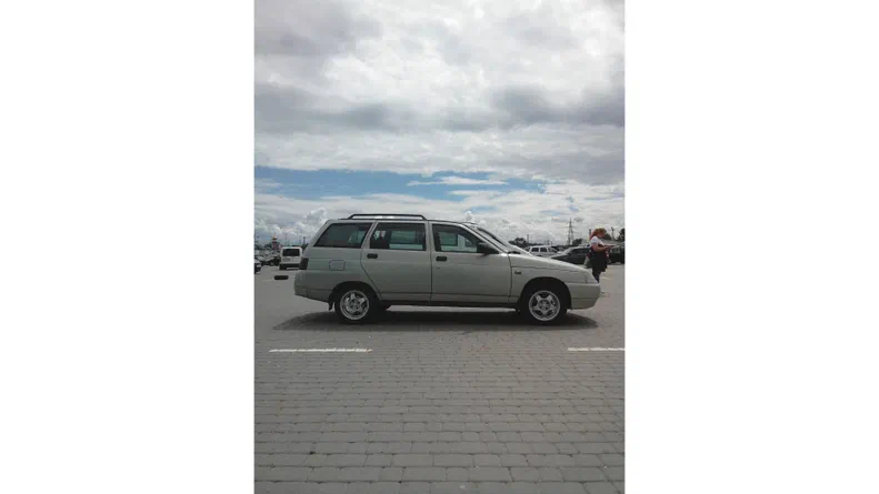Lada (ВАЗ) 2111 2002