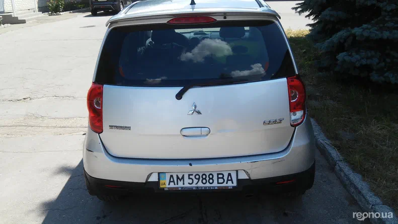 Mitsubishi Colt 2009